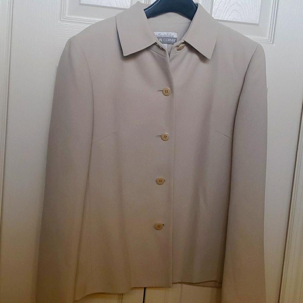 Casual Corner khaki suit coat